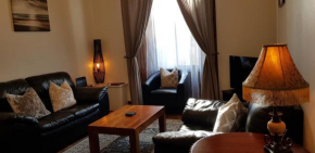 Отель Auld Leigh-Lann Apartments  Анструтер